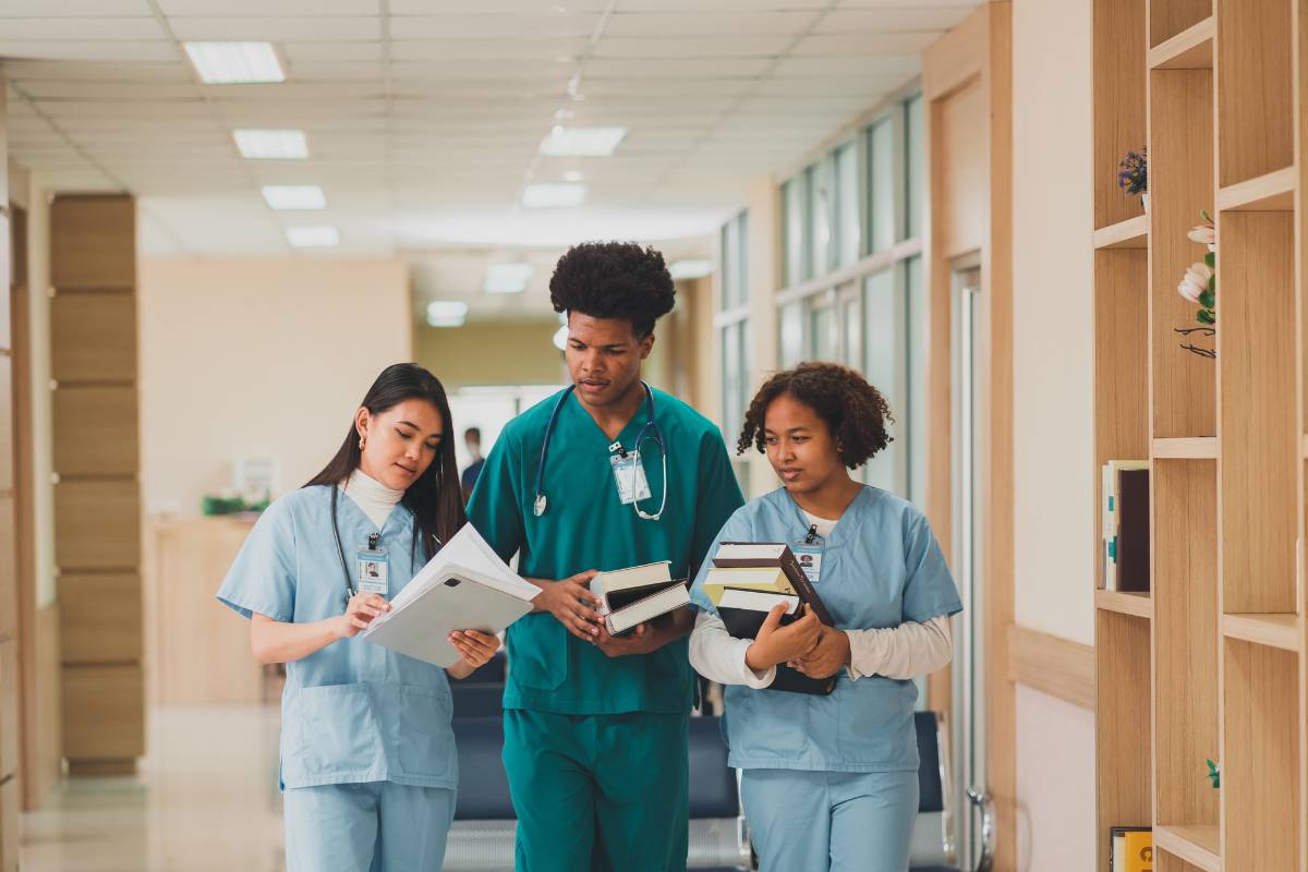 Nursing students learn Orem's self-care theory.