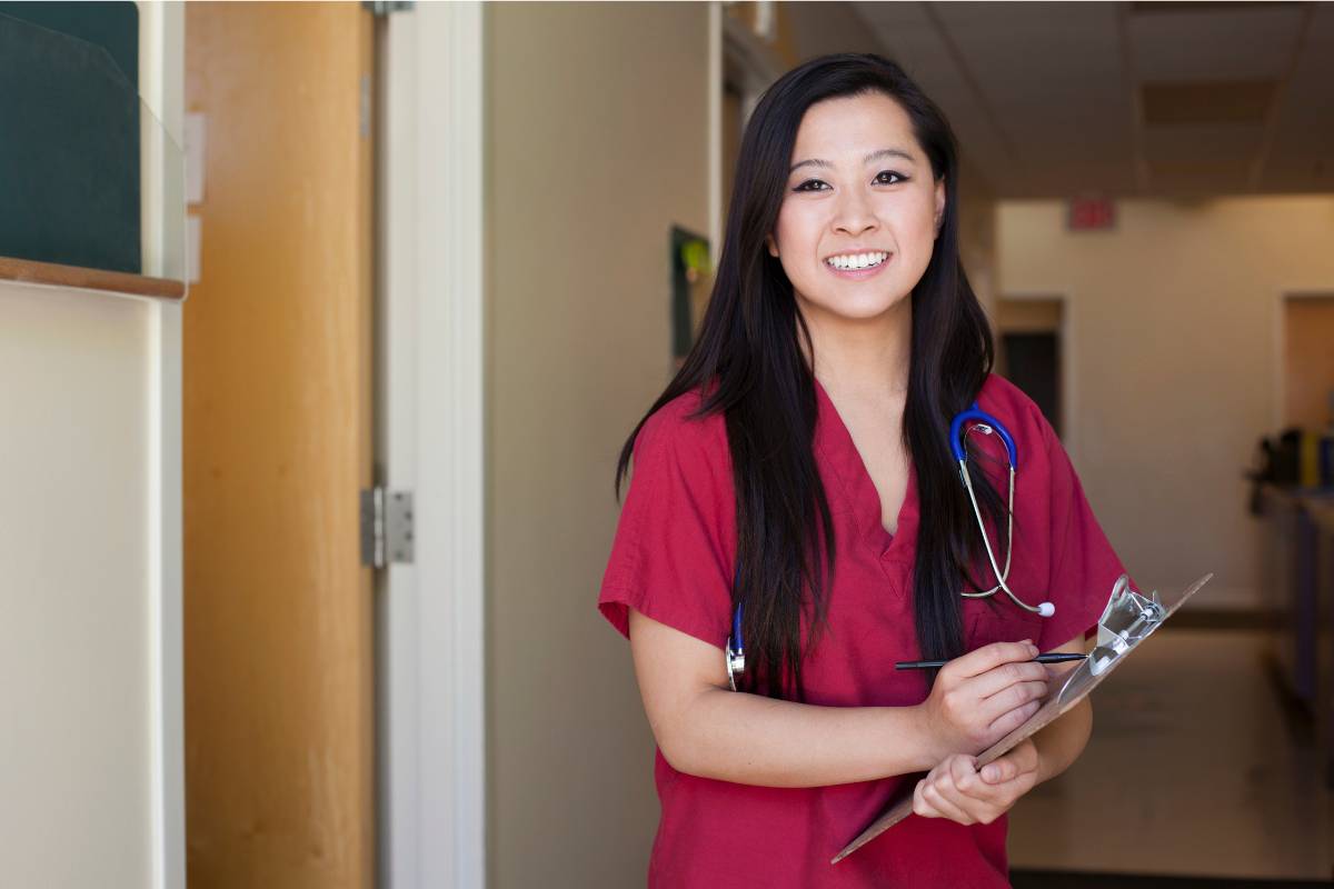 A nurse practitioner with CARN-AP certification arrives to work at a substance abuse facility.