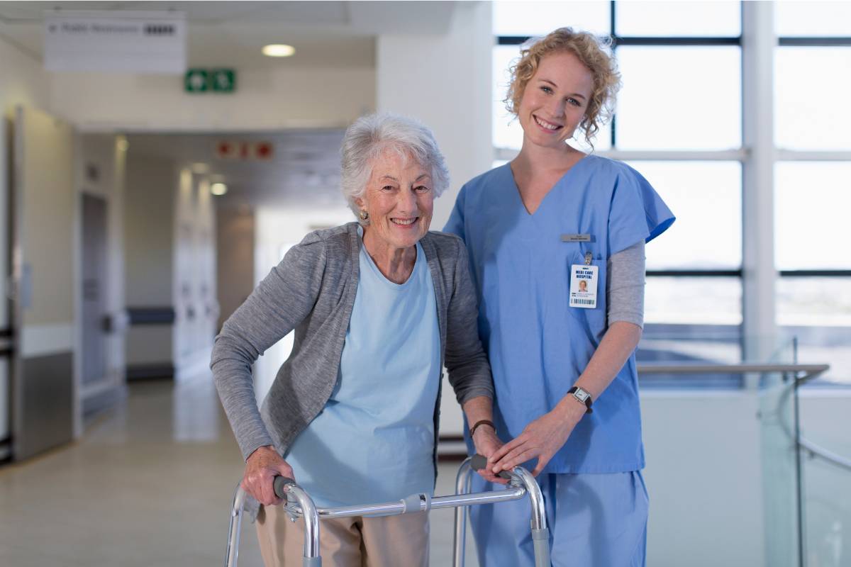 A nurse with CBCN certification cares for a patient with breast cancer.